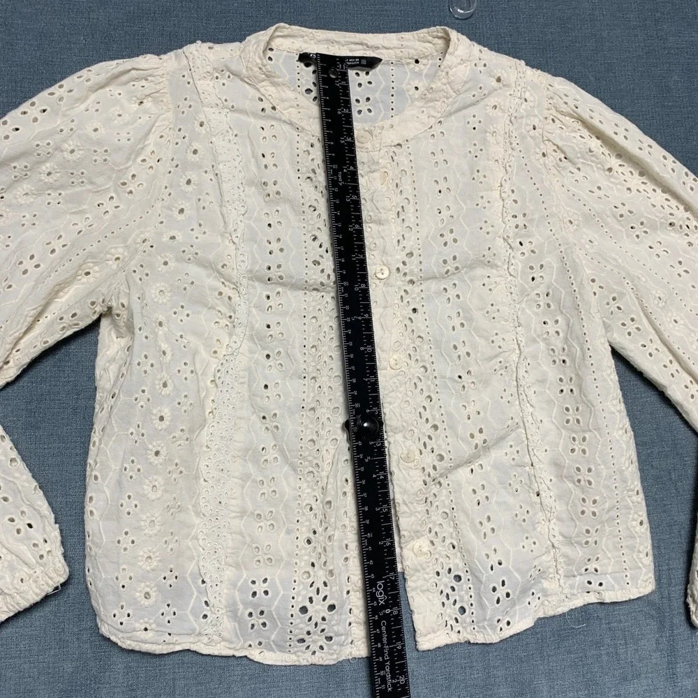 Zara Eyelet Blouse Top Womens Medium Beige Classic Balloon Sleeve Button Front